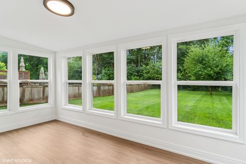 Tiny photo for 953 Oxford Road, Glen Ellyn, IL 60137 (MLS # 12451437)