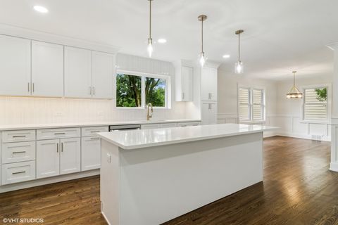 Tiny photo for 953 Oxford Road, Glen Ellyn, IL 60137 (MLS # 12451437)