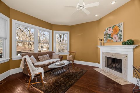 Tiny photo for 2315 Park Place, Evanston, IL 60201 (MLS # 12587027)