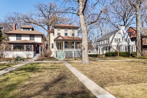 Tiny photo for 2315 Park Place, Evanston, IL 60201 (MLS # 12587027)