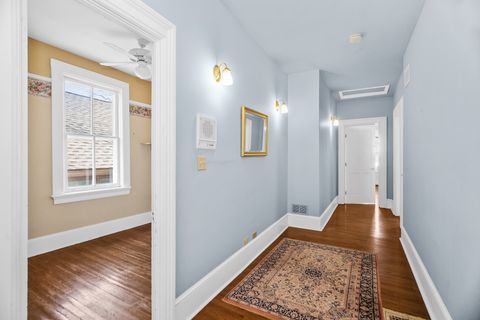 Tiny photo for 2315 Park Place, Evanston, IL 60201 (MLS # 12587027)