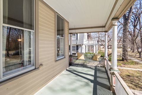 Tiny photo for 2315 Park Place, Evanston, IL 60201 (MLS # 12587027)