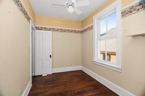 Tiny photo for 2315 Park Place, Evanston, IL 60201 (MLS # 12587027)