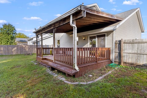 Tiny photo for 547 Logans Run, Machesney Park, IL 61115 (MLS # 12781240)