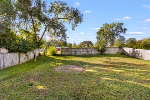 Tiny photo for 547 Logans Run, Machesney Park, IL 61115 (MLS # 12781240)