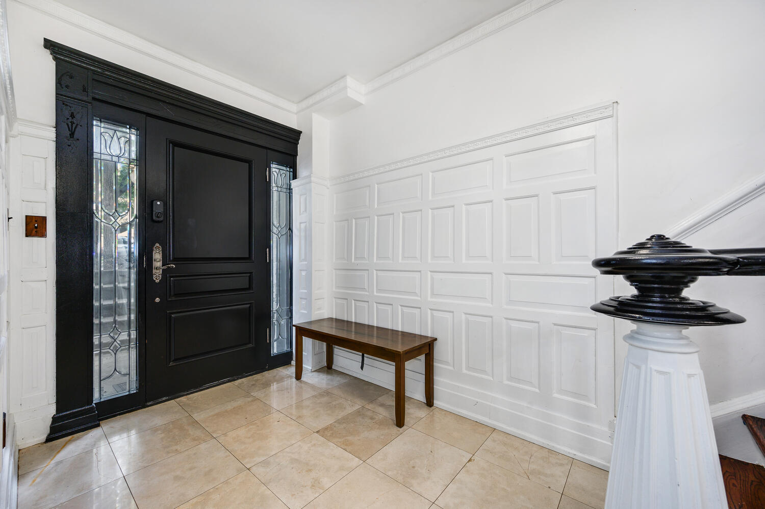 109 W Elm Street