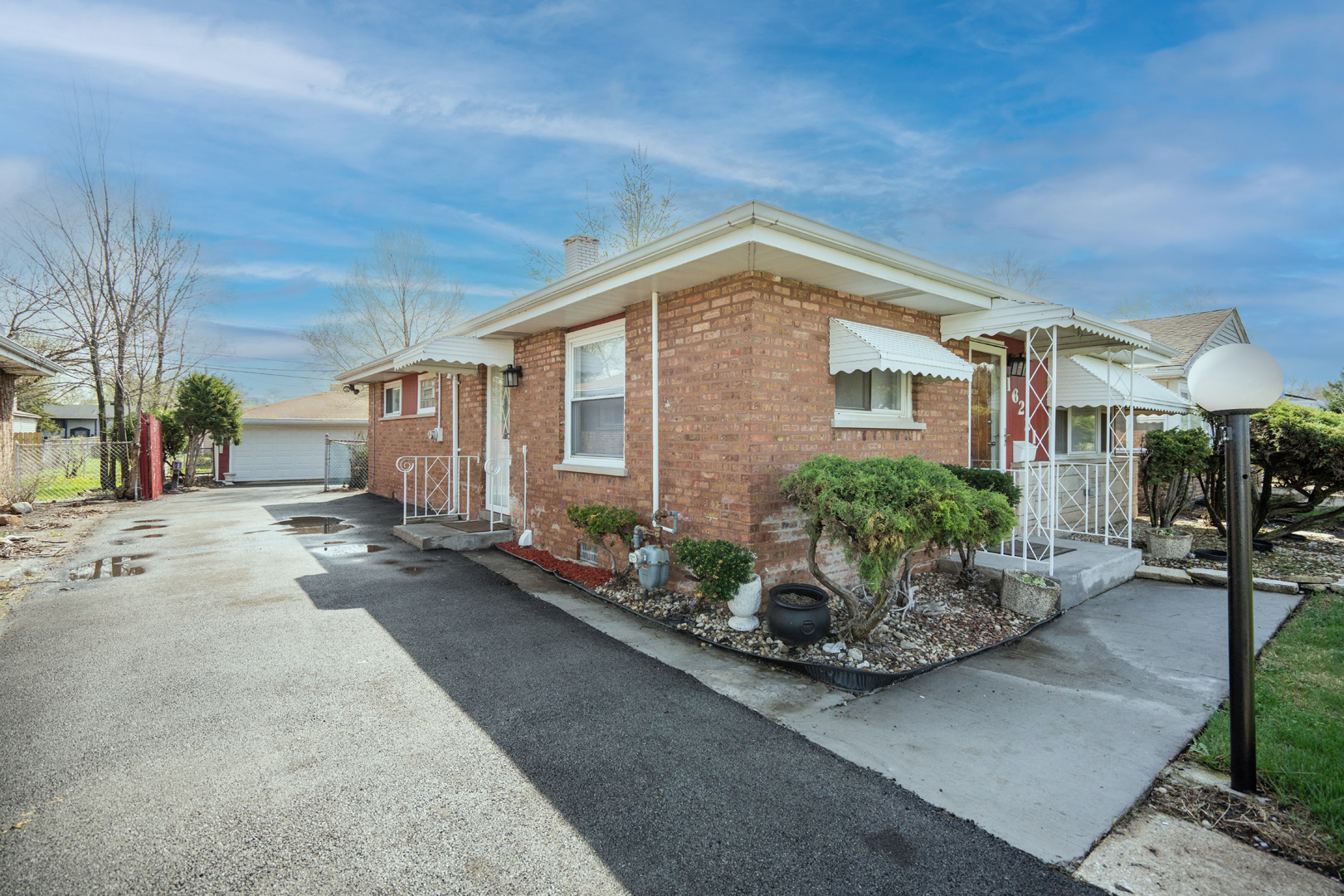 16221 Hermitage Avenue