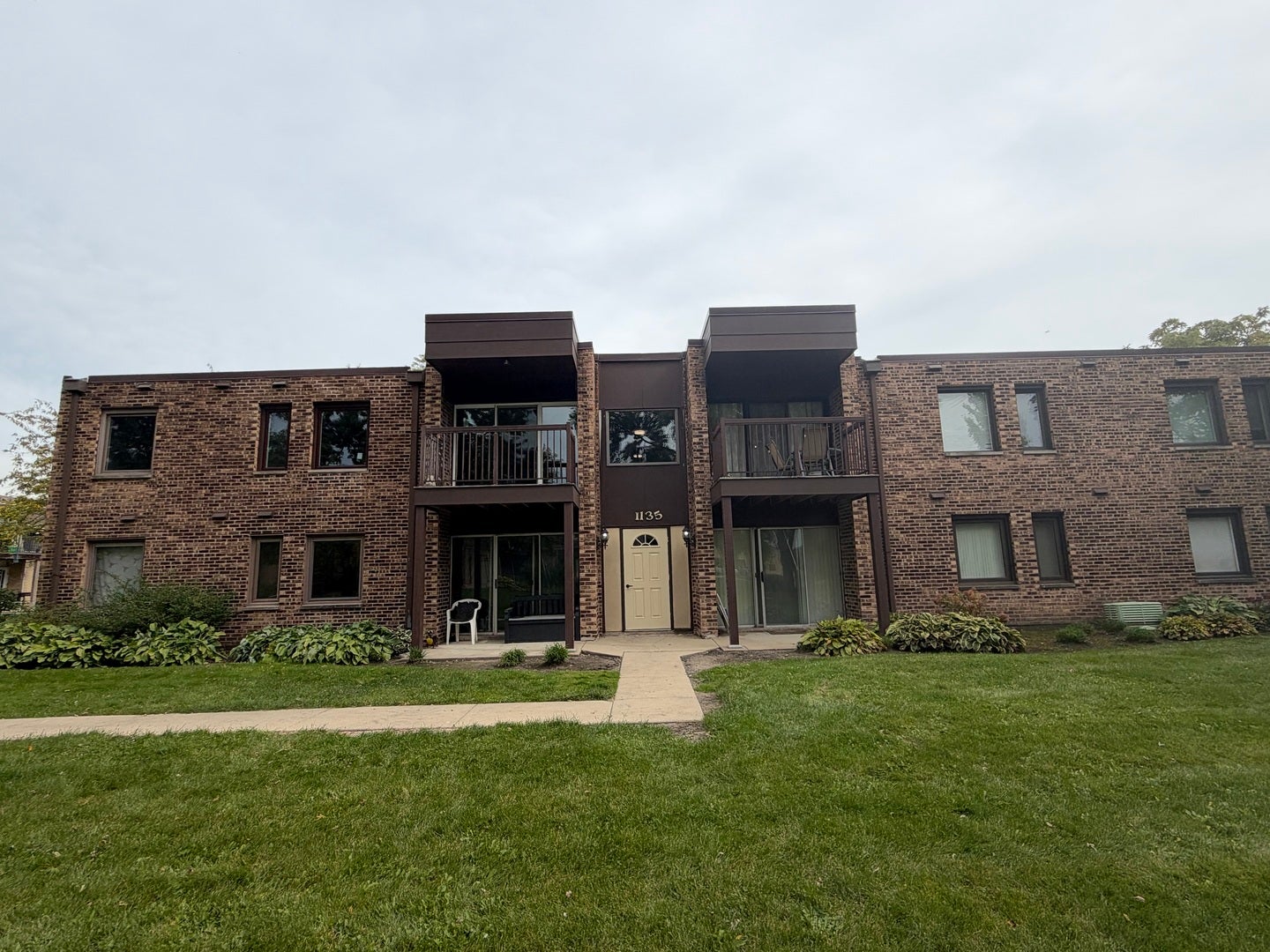 1135 Pleasant Run Drive 708