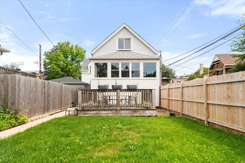 4314 W Henderson Street Chicago IL 60641