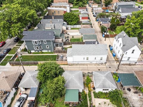 Tiny photo for 4314 W Henderson Street, Chicago, IL 60641 (MLS # 12430071)