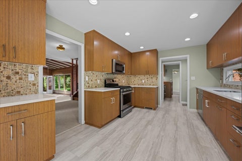 Tiny photo for 303 Central Avenue, Aurora, IL 60506 (MLS # 12795506)