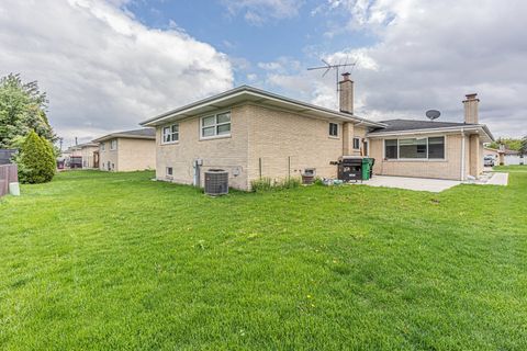 Tiny photo for 11020 Raleigh Street, Westchester, IL 60154 (MLS # 12633936)
