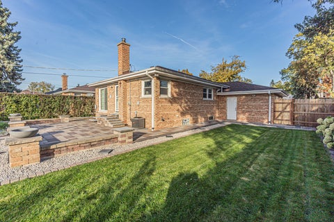 Tiny photo for 9214 NEW ENGLAND Avenue, Morton Grove, IL 60053 (MLS # 12791781)
