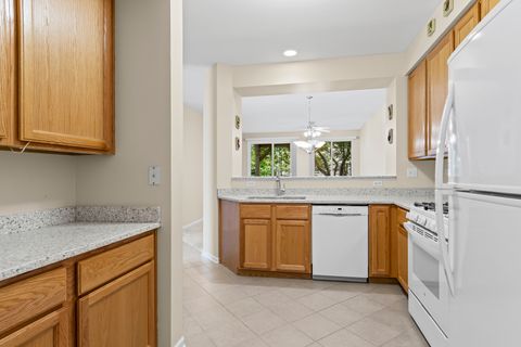 Tiny photo for 2016 Fulham Drive #2016, Naperville, IL 60564 (MLS # 12463849)