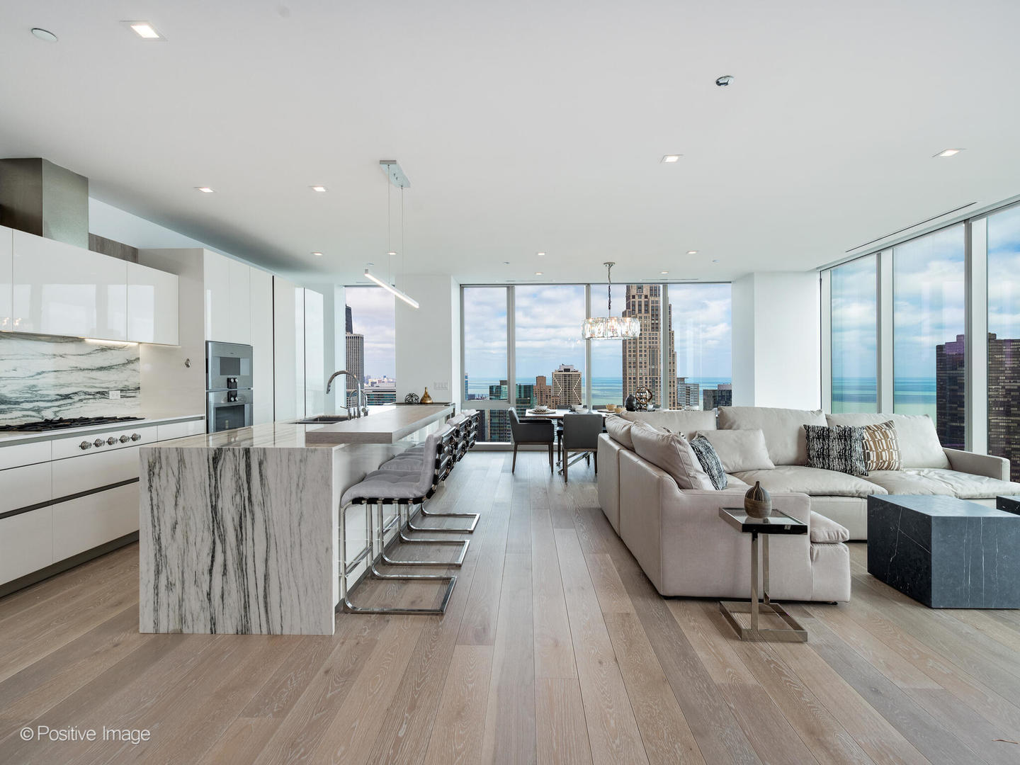 363 E Wacker Drive 4208