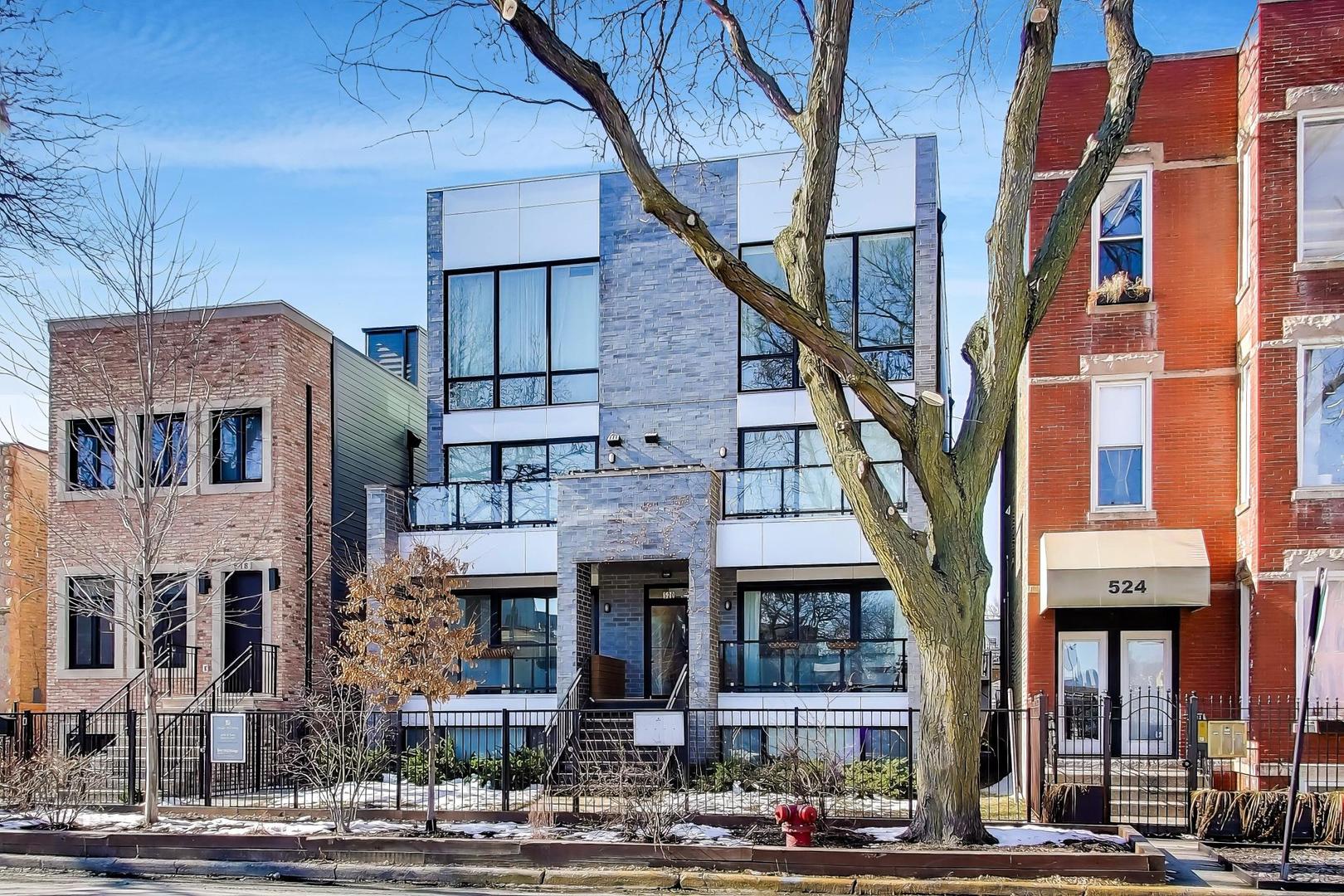 520 N Oakley Boulevard 3N