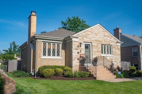 Tiny photo for 1213 Kemman Avenue, La Grange Park, IL 60526 (MLS # 12757767)