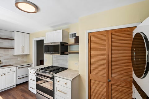 Tiny photo for 738 Dodge Avenue, Evanston, IL 60202 (MLS # 12753428)
