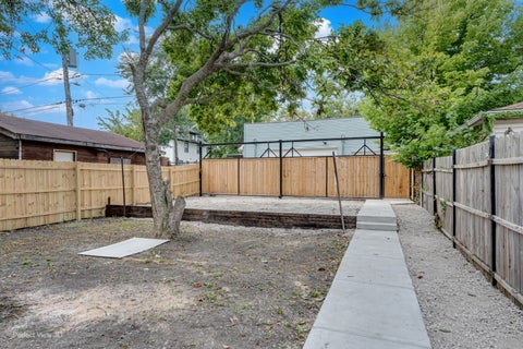 Tiny photo for 1128 N Lockwood Avenue, Chicago, IL 60651 (MLS # 12760460)