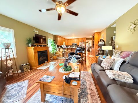 Tiny photo for 220 E ROSE Street, Cave In Rock, IL 62919 (MLS # 12679567)