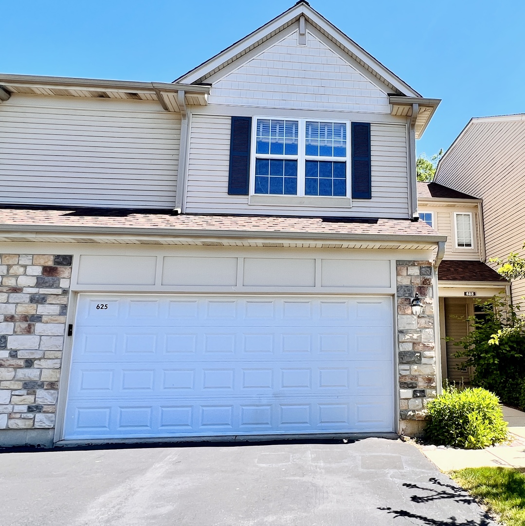 Photo 1 of 20 of 625 Shakespeare Drive townhome