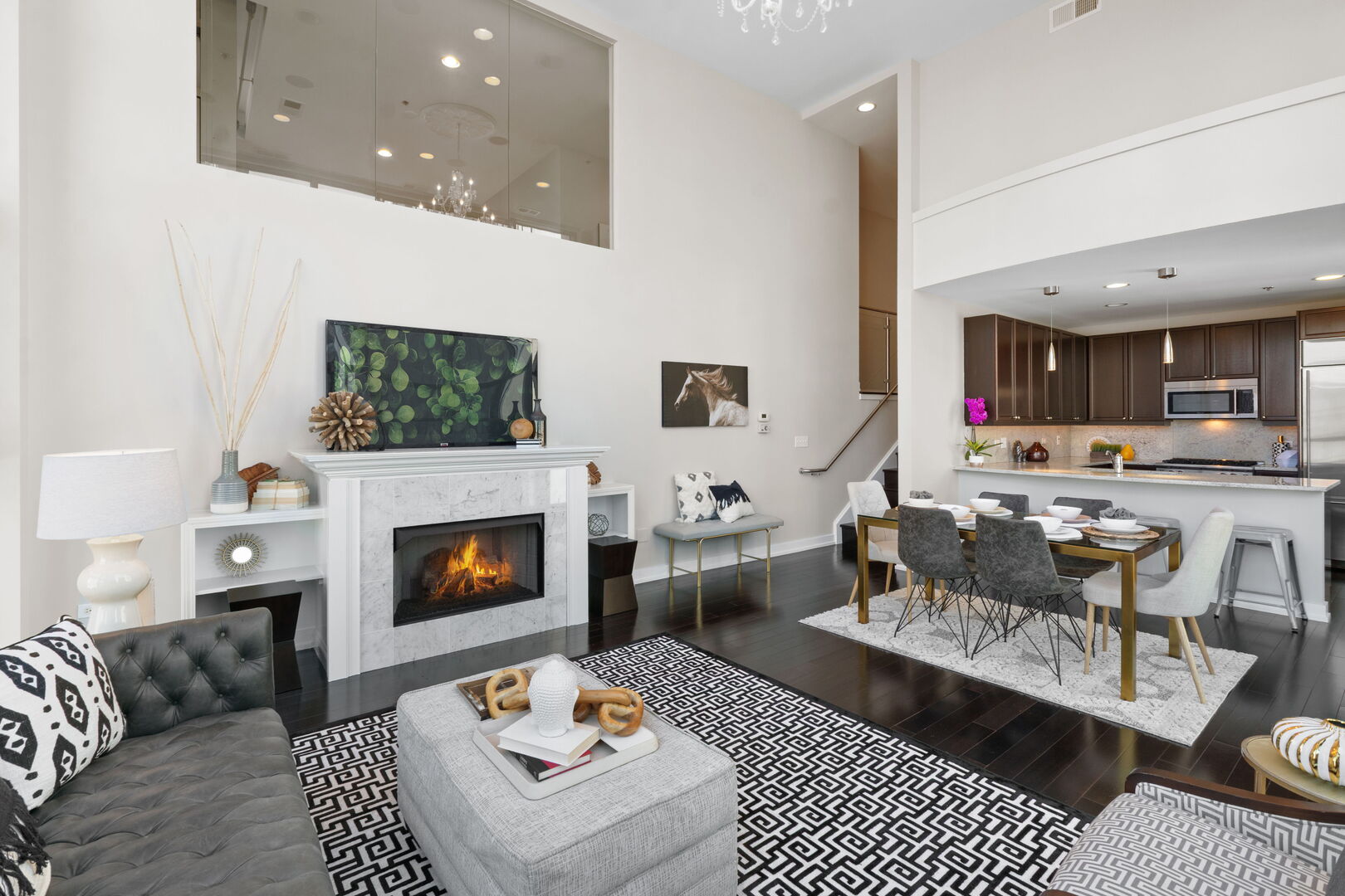 150 W SUPERIOR Street 701