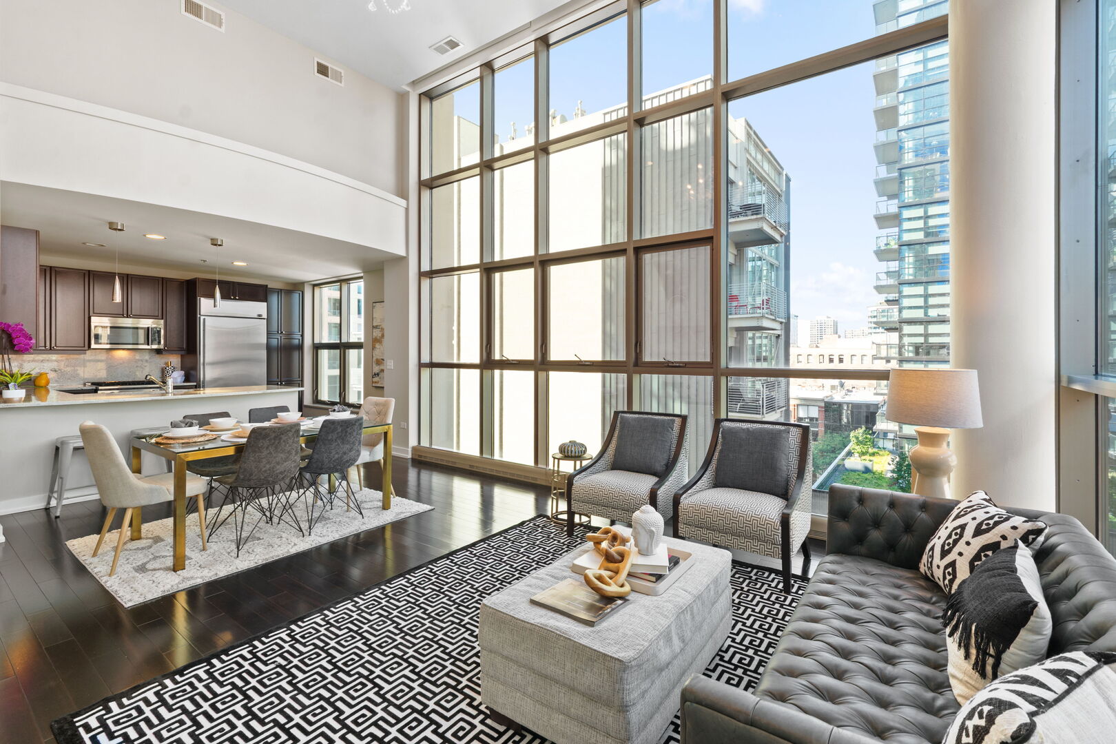 150 W SUPERIOR Street 701