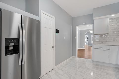 Tiny photo for 1454 N Mayfield Avenue, Chicago, IL 60651 (MLS # 12519456)