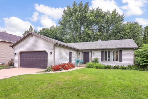 Photo of 609 N Lyle Avenue, Elgin, IL 60123 (MLS # 12403927)