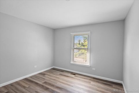 Tiny photo for 550 Piccadilly Lane, Bolingbrook, IL 60440 (MLS # 12473178)