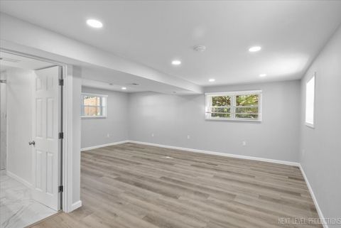 Tiny photo for 550 Piccadilly Lane, Bolingbrook, IL 60440 (MLS # 12473178)