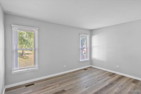 Tiny photo for 550 Piccadilly Lane, Bolingbrook, IL 60440 (MLS # 12473178)