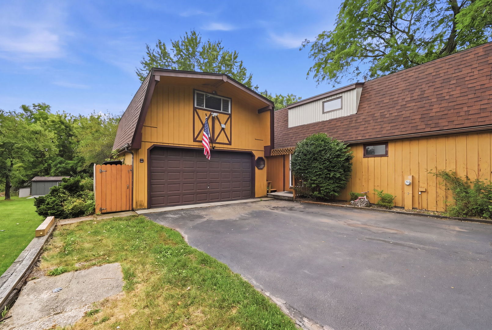 118 NE VALHALLA Drive
