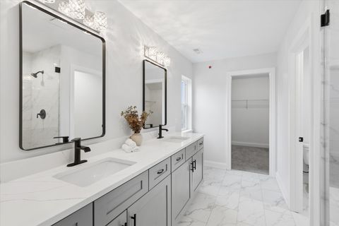 Tiny photo for 10832 Massasoit Avenue, Chicago Ridge, IL 60415 (MLS # 12584756)