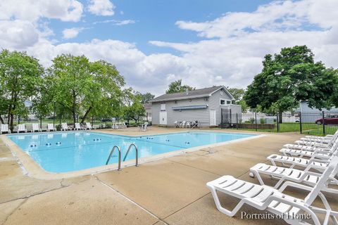 Tiny photo for 1554 Timber Trail, Wheaton, IL 60189 (MLS # 12623975)