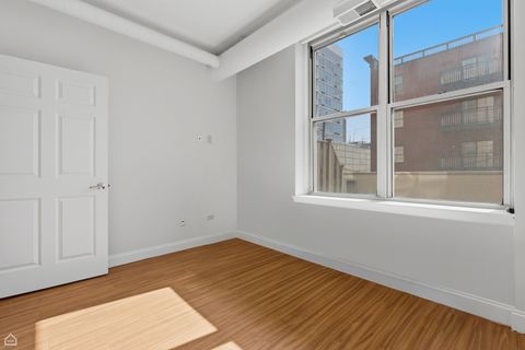 Tiny photo for 1001 W Madison Street #204, Chicago, IL 60607 (MLS # 12593943)