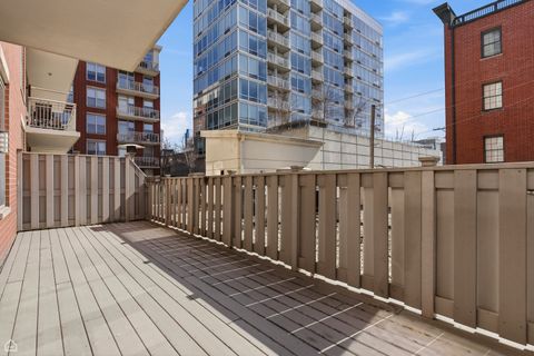 Tiny photo for 1001 W Madison Street #204, Chicago, IL 60607 (MLS # 12593943)