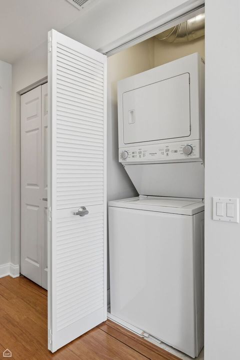 Tiny photo for 1001 W Madison Street #204, Chicago, IL 60607 (MLS # 12593943)