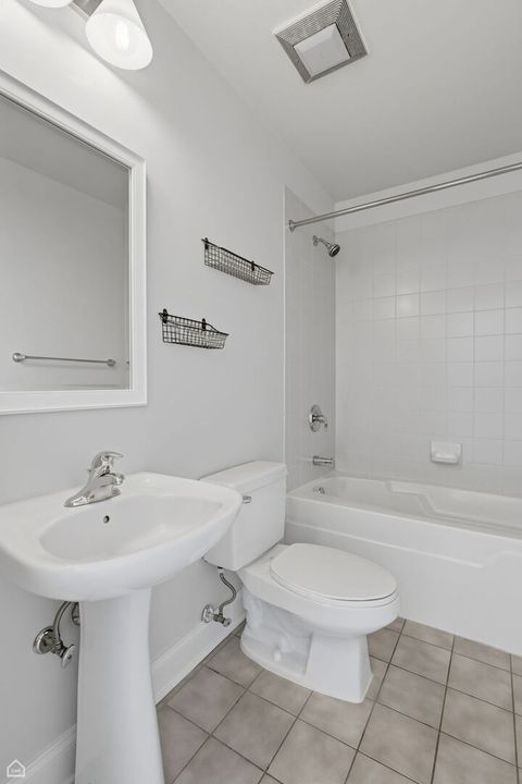 Tiny photo for 1001 W Madison Street #204, Chicago, IL 60607 (MLS # 12593943)