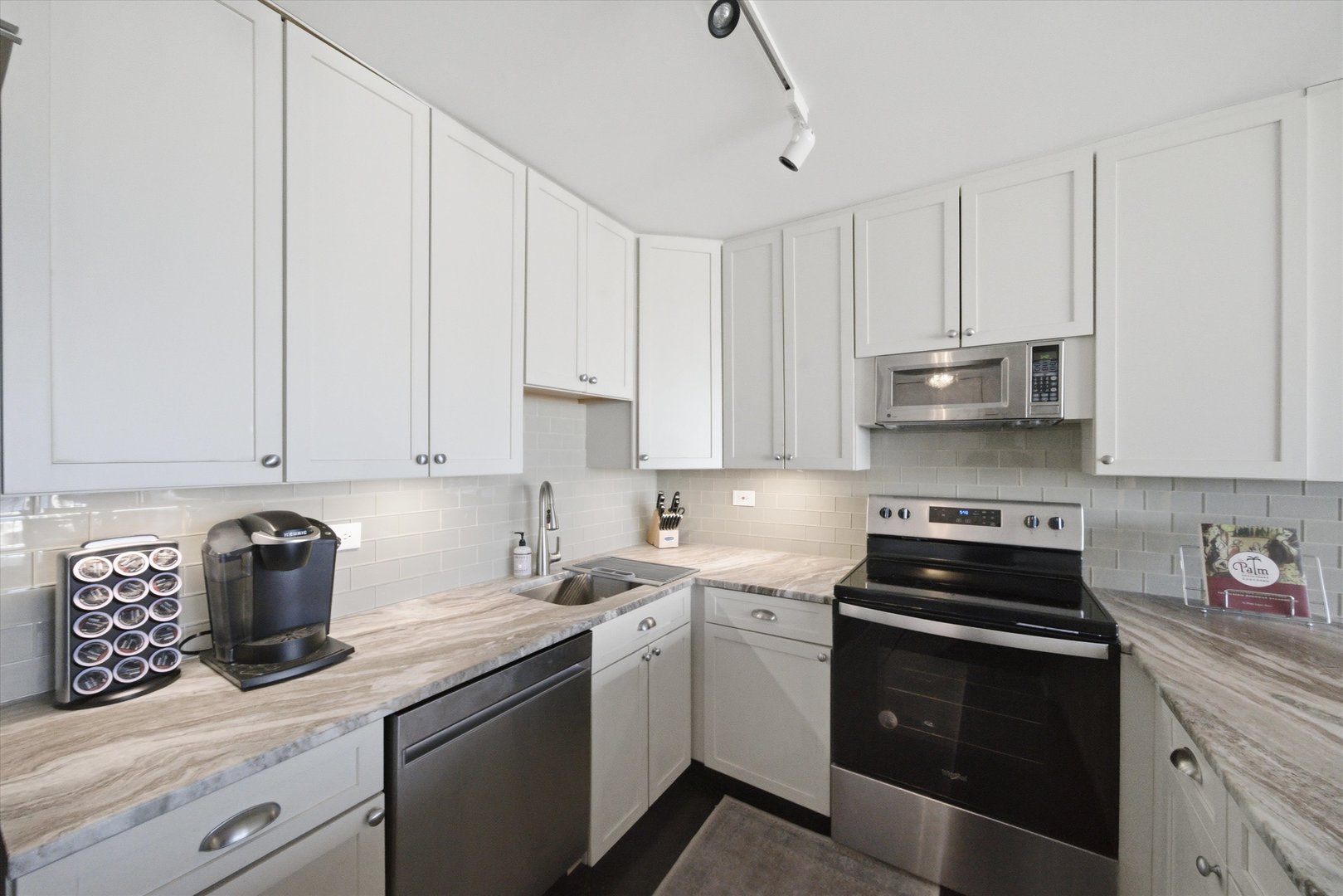 1560 N SANDBURG Terrace 2708J
