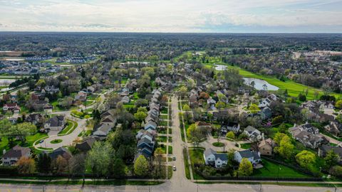 Tiny photo for 3 Chestnut Terrace, Buffalo Grove, IL 60089 (MLS # 12621857)