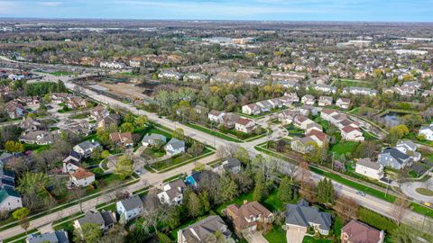 Tiny photo for 3 Chestnut Terrace, Buffalo Grove, IL 60089 (MLS # 12621857)