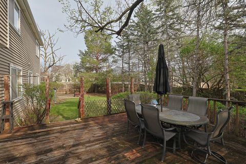 Tiny photo for 3 Chestnut Terrace, Buffalo Grove, IL 60089 (MLS # 12621857)