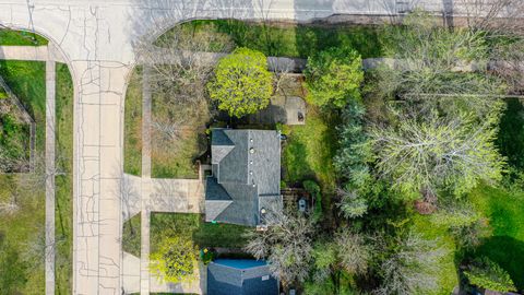 Tiny photo for 3 Chestnut Terrace, Buffalo Grove, IL 60089 (MLS # 12621857)