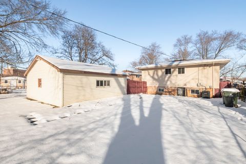 Tiny photo for 16380 Terry Lane, Oak Forest, IL 60452 (MLS # 12524183)