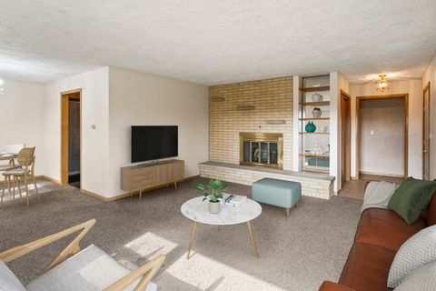 Tiny photo for 938 Hillcrest Road, Elgin, IL 60123 (MLS # 12469144)