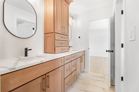 Tiny photo for 284 N Highland Avenue, Elmhurst, IL 60126 (MLS # 12462808)