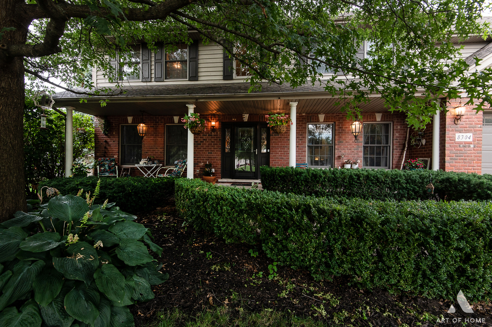 8304 Queen Victoria Lane