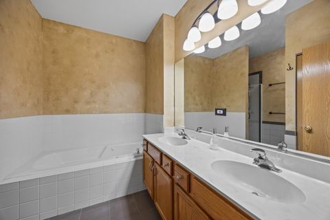 Tiny photo for 192 Brompton Lane #B, Sugar Grove, IL 60554 (MLS # 12549831)