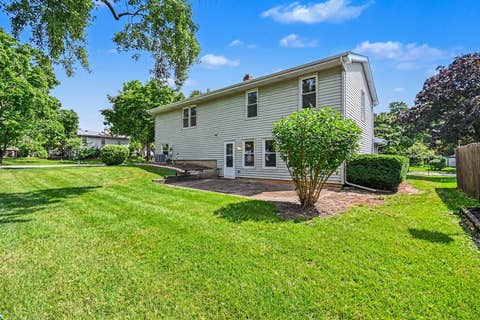 Tiny photo for 101 S Lancaster Drive, Bolingbrook, IL 60440 (MLS # 12727199)